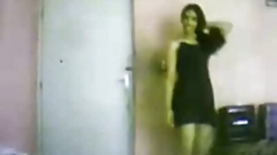 Tini Iskolás maradt kukucskált be az öltözőbe, hogy egy amator hazi szexvideok kört
