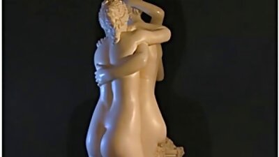Magas házi készítésű pornó ember behatol nagy-boobied mostoha közvetlenül a konyhában